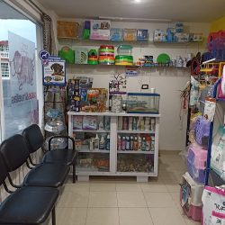 Clinica Veterinaria "patas Y Huellas"